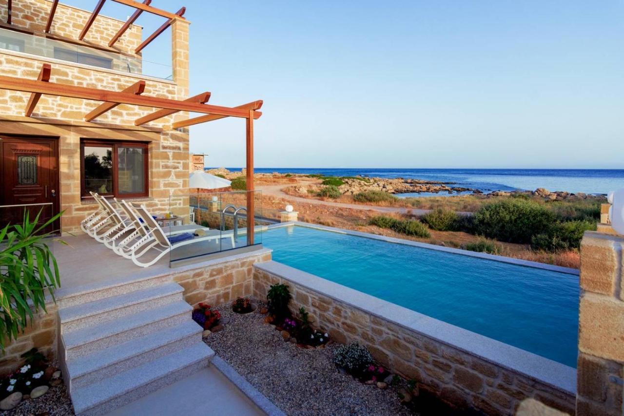 פליאוחורה Athinais Villa מראה חיצוני תמונה