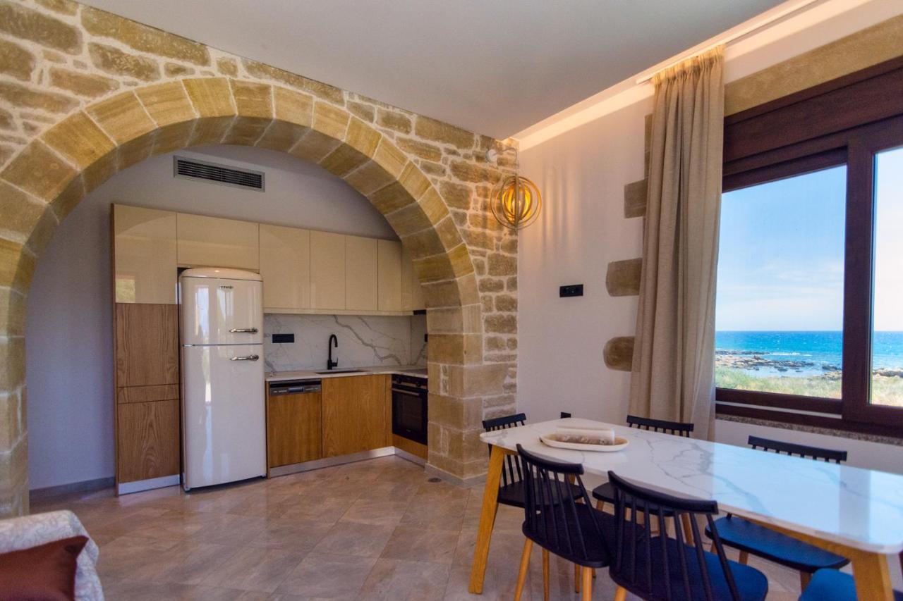פליאוחורה Athinais Villa מראה חיצוני תמונה