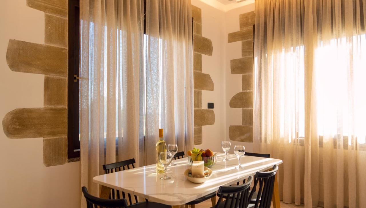 פליאוחורה Athinais Villa מראה חיצוני תמונה